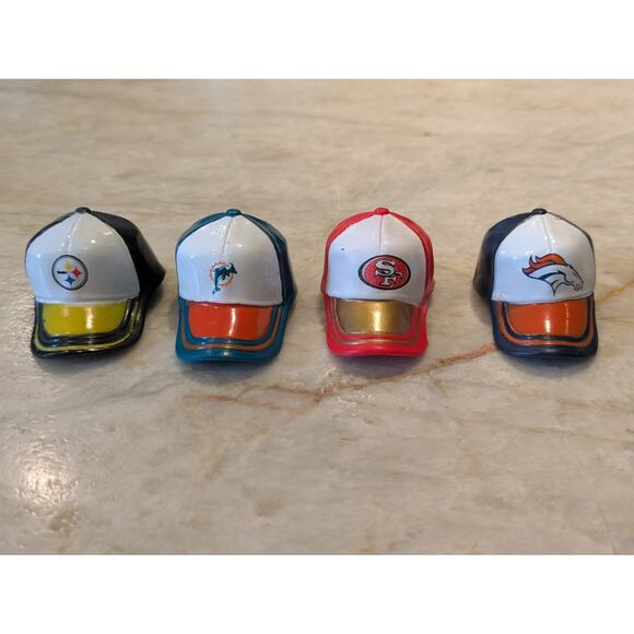 Lot of 13 2009 NFL 2" Plastic Gumball Vending Machine Mini Caps Hats - Picture 2 of 7